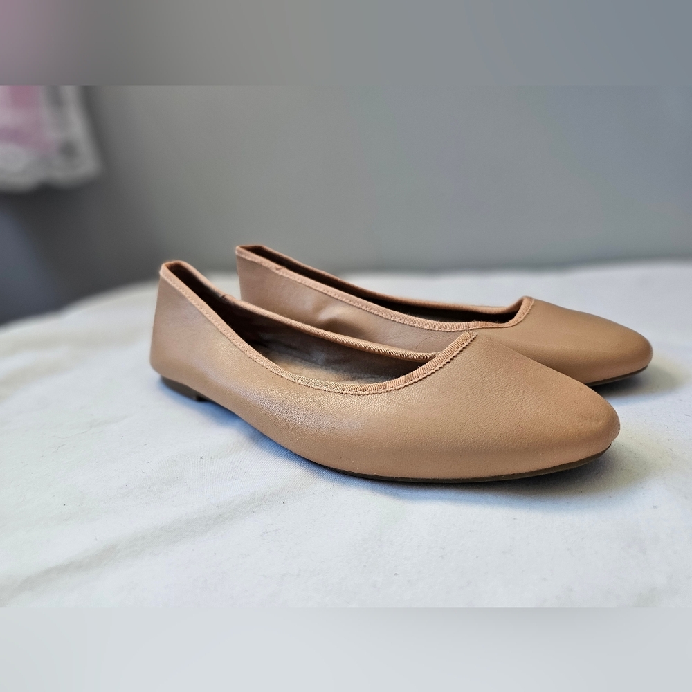 Old Navy Tan Women's Flats